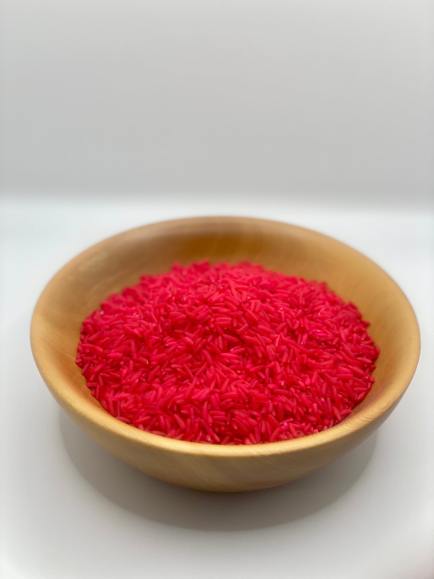 Flamingo Pink Sensory Rice 500g – Two Lambs